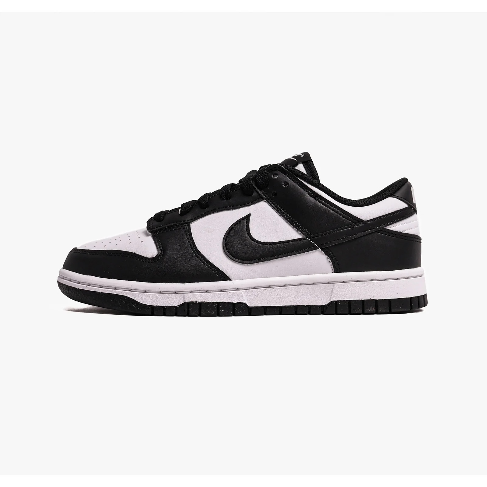 Кросівки Nike Dunk Low Next White/Black чоловічі чорно-білі DD1873-102