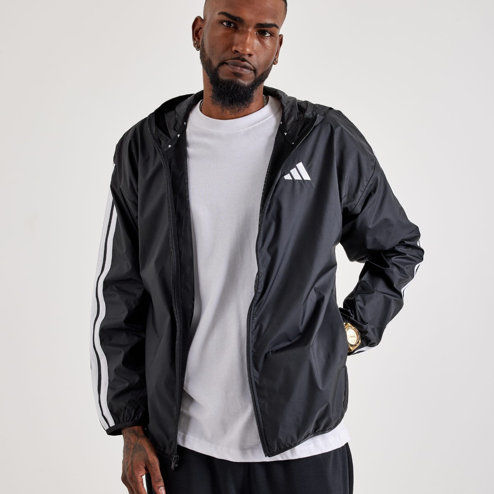 Вітровка Adidas чоловіча чорна JE6325