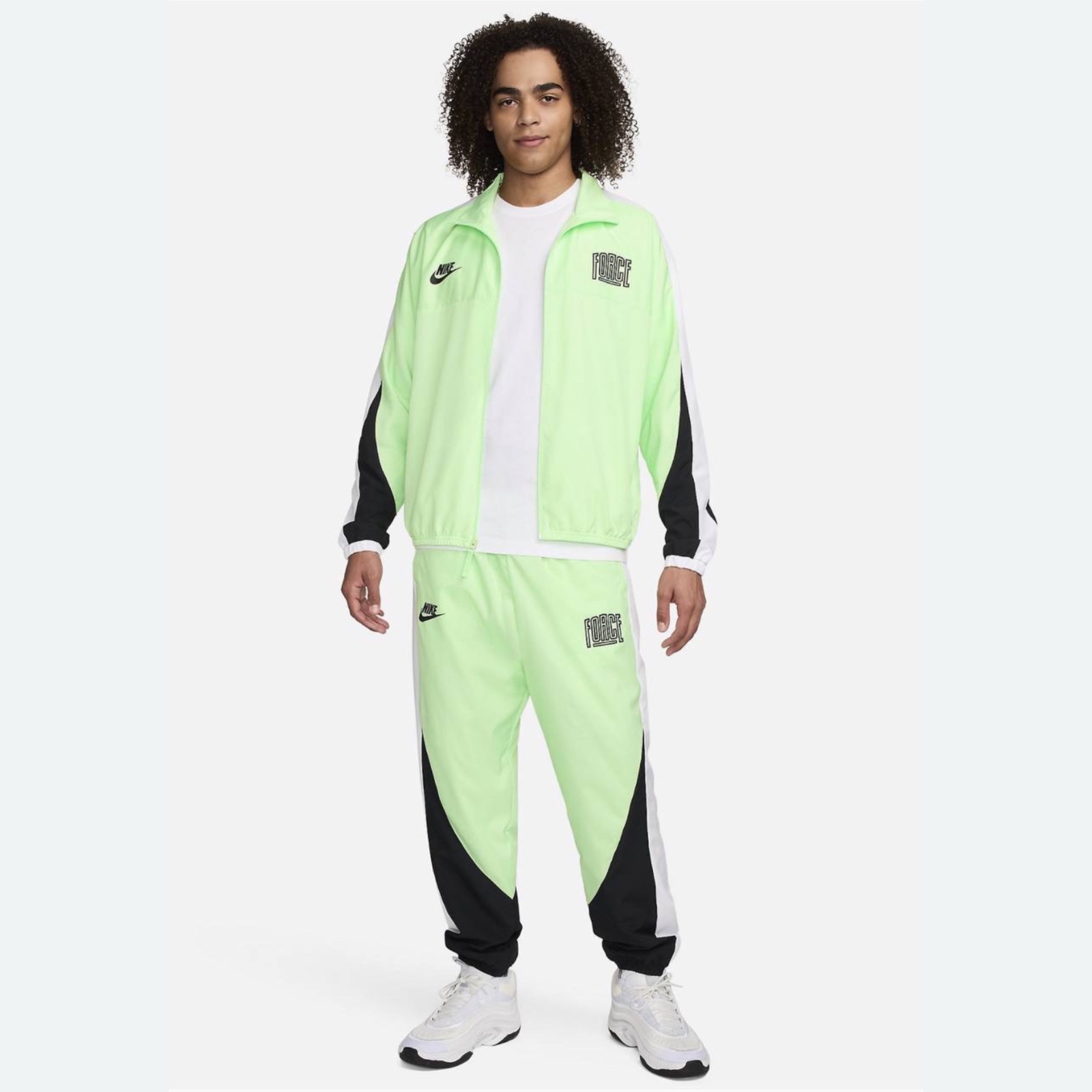 Костюм Nike Air Force чоловічий зелений FB6980-376