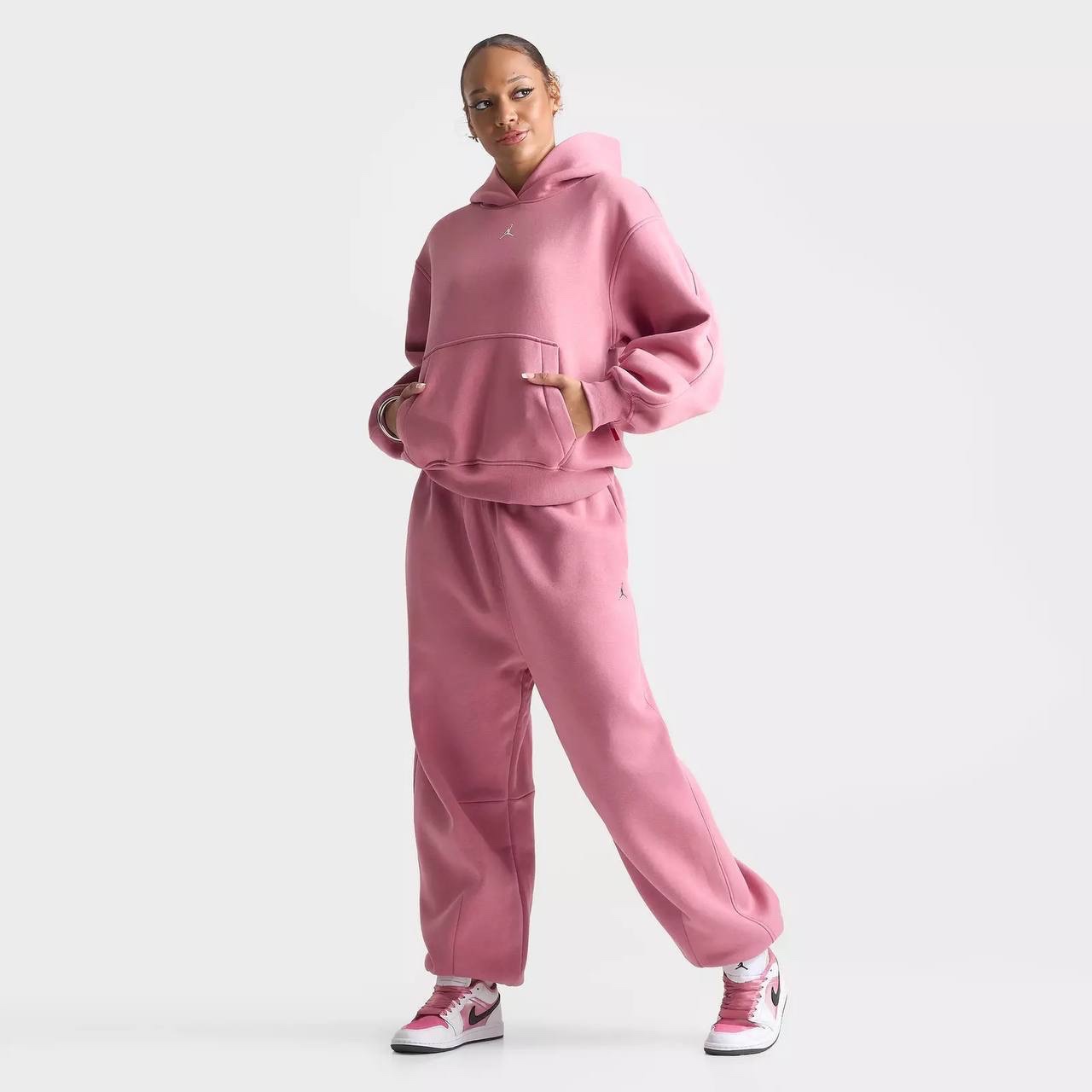 Костюм Jordan жіночій рожевий IM7285-667 / IM7314-667